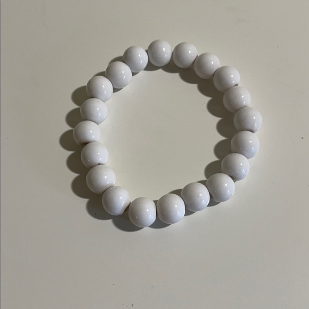 White beaded bracelet